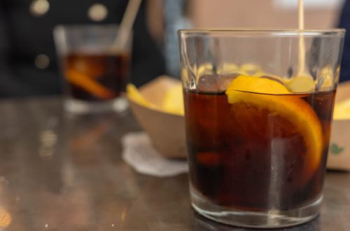 Tomar el vermut