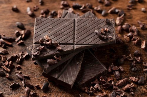 por qué debes comer chocolate negro