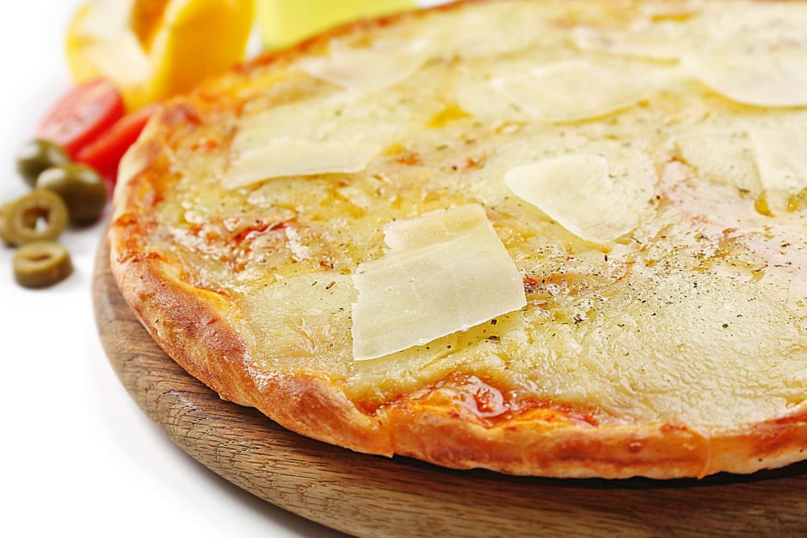 los cinco quesos más recomendables para una pizza
